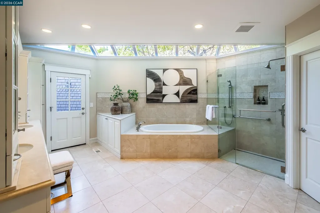 33 Deer Trail Lafayette CA 94549