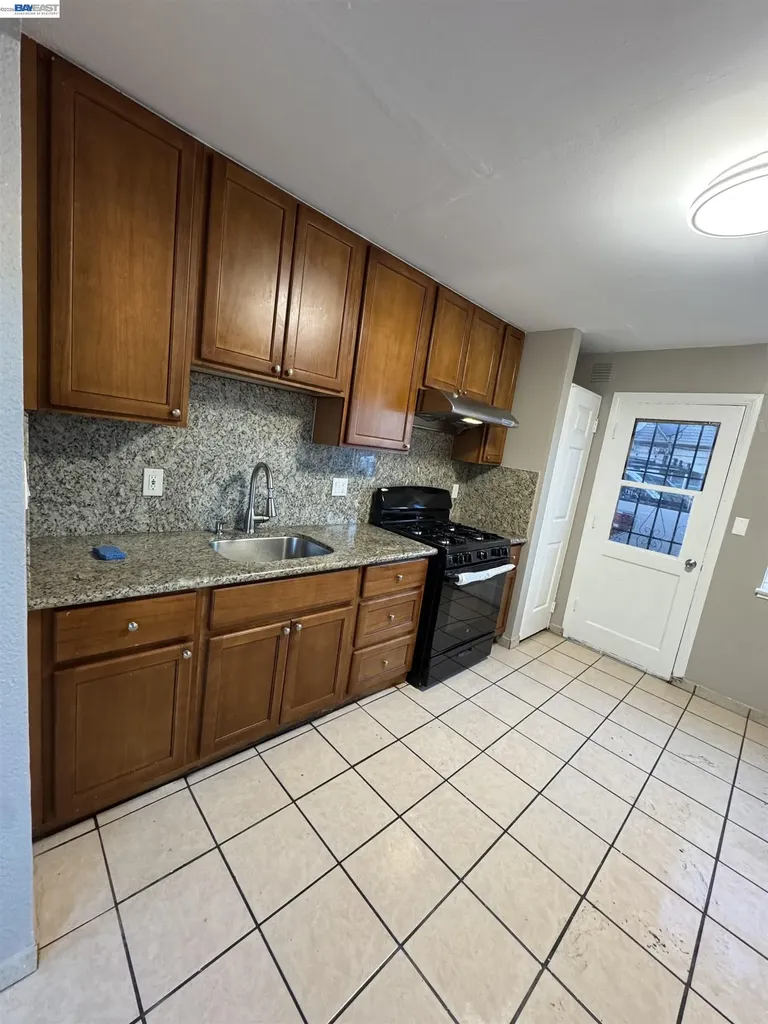 1840 90th Avenue Oakland CA 94603
