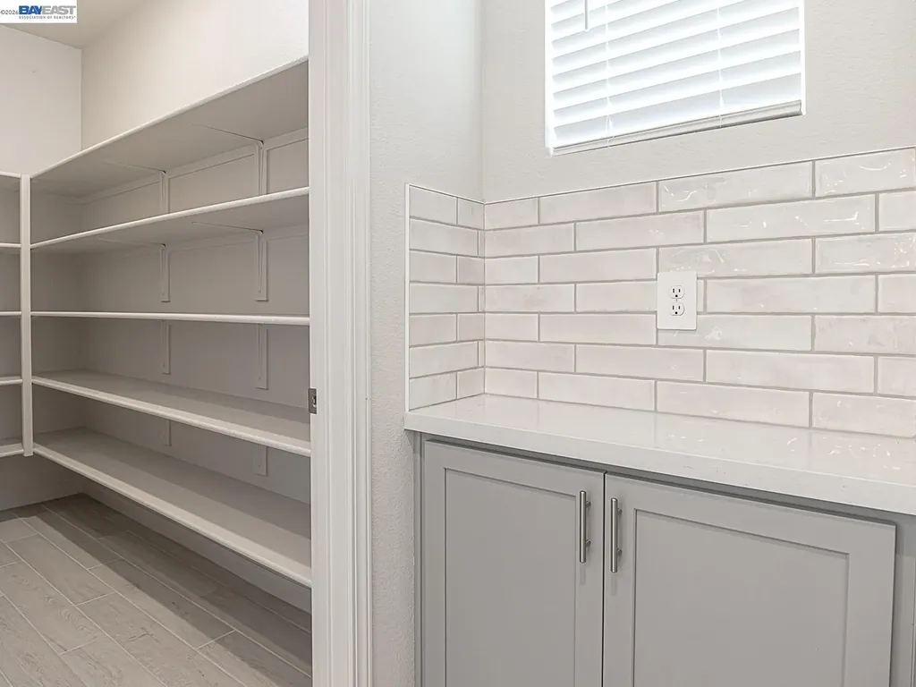 671 Channel Circle Oakley CA 94561