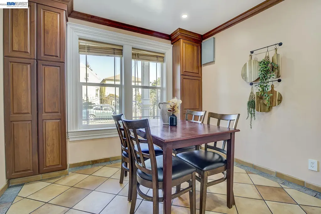 2635 10th Street Oakland CA 94601