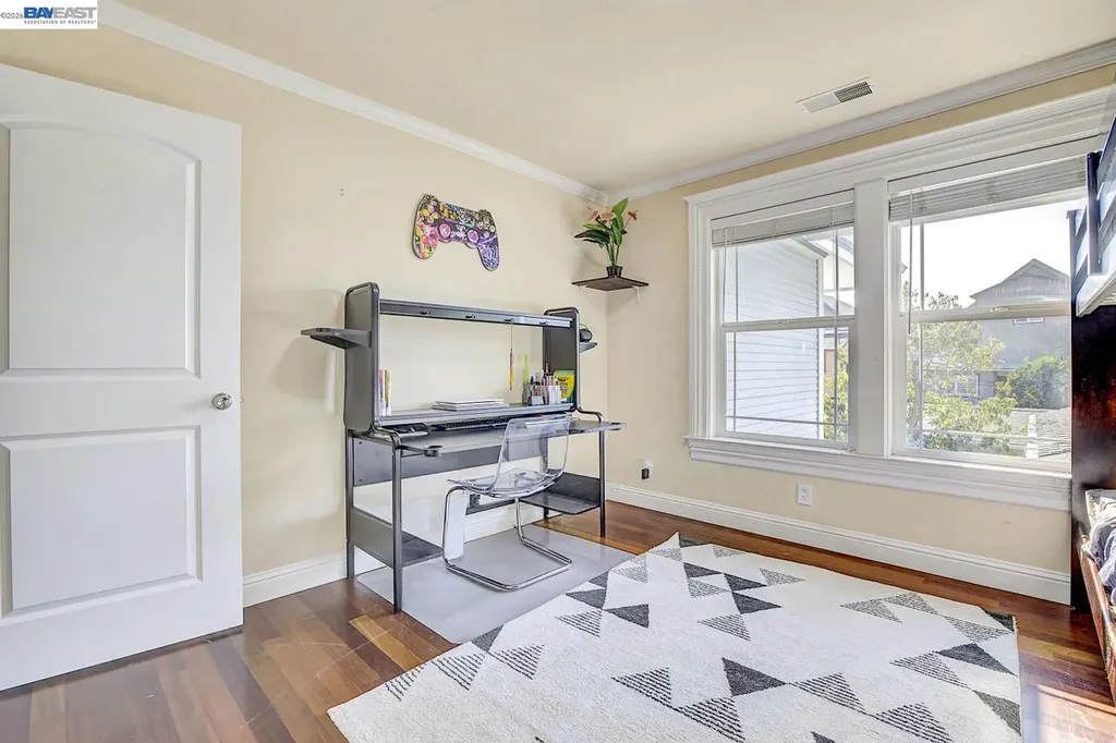 2635 10th Street Oakland CA 94601