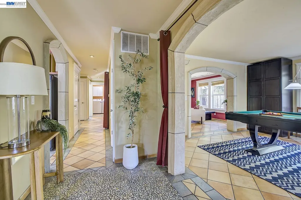 2635 10th Street Oakland CA 94601