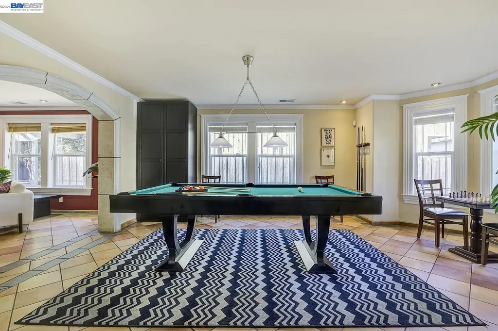 2635 10th Street Oakland CA 94601