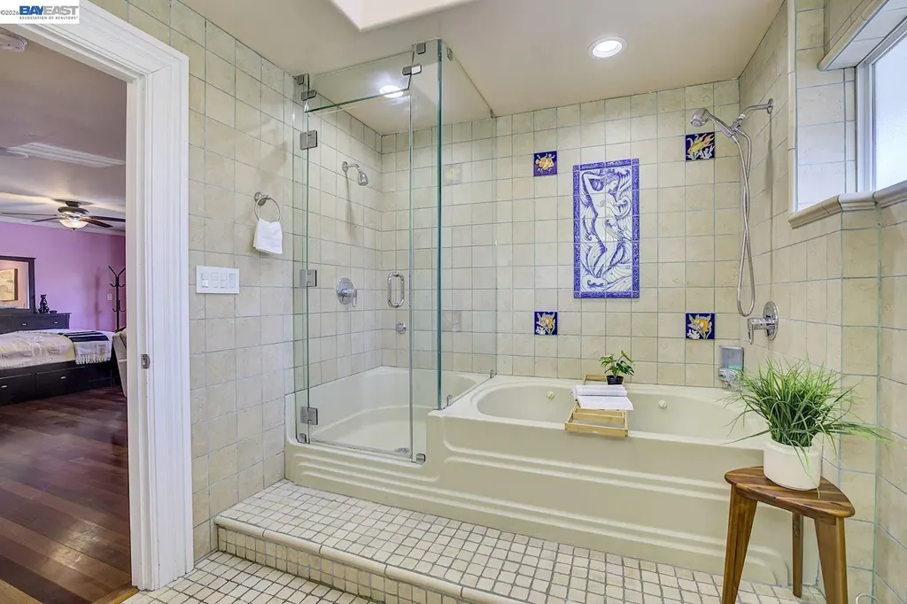 2635 10th Street Oakland CA 94601