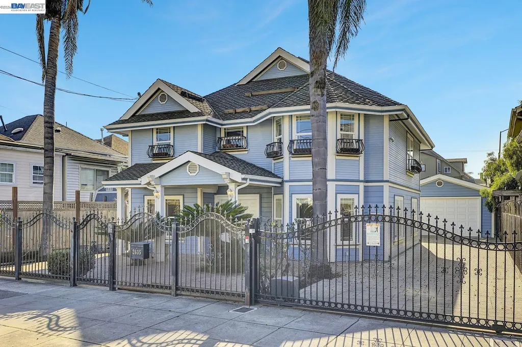 2635 10th Street Oakland CA 94601