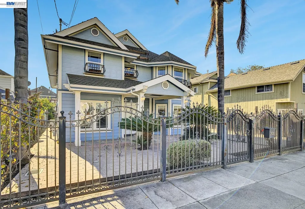 2635 10th Street Oakland CA 94601