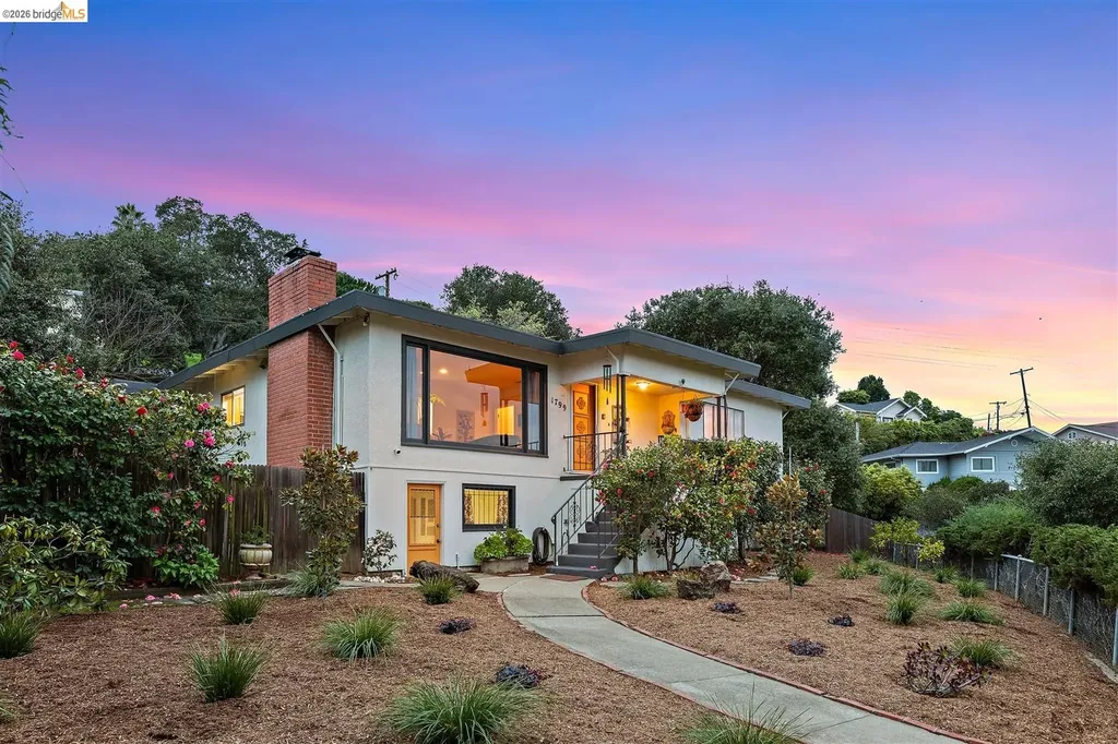 1799 Pomona Street Crockett CA 94525