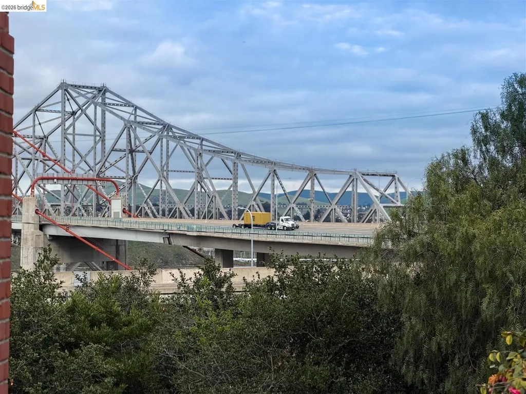 1799 Pomona Street Crockett CA 94525