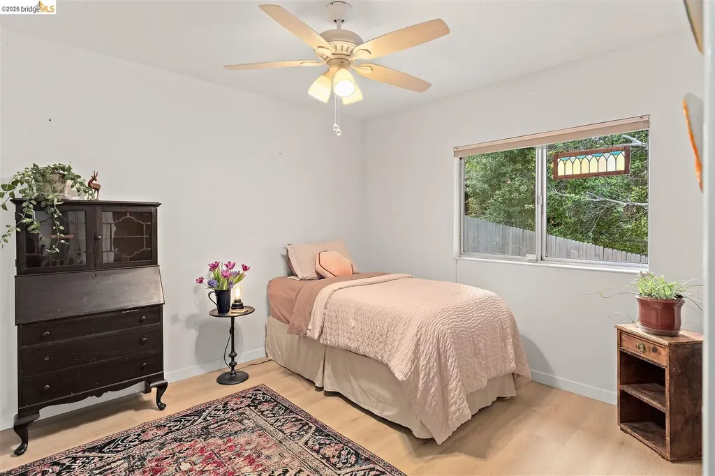 1799 Pomona Street Crockett CA 94525