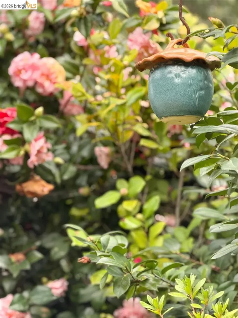 1799 Pomona Street Crockett CA 94525