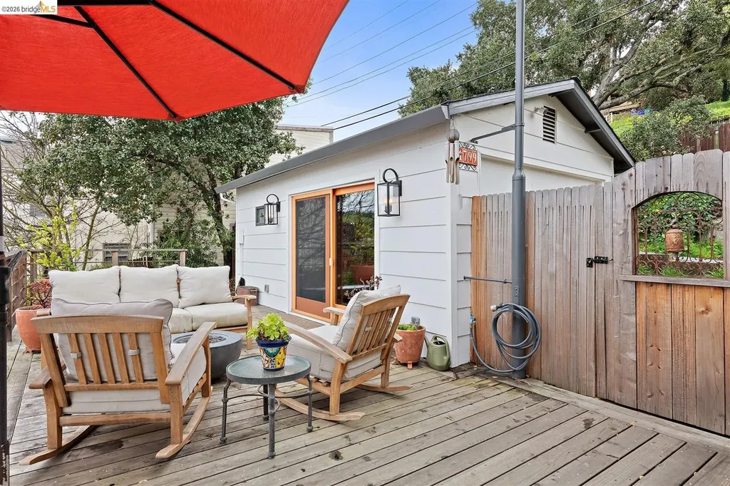 1799 Pomona Street Crockett CA 94525