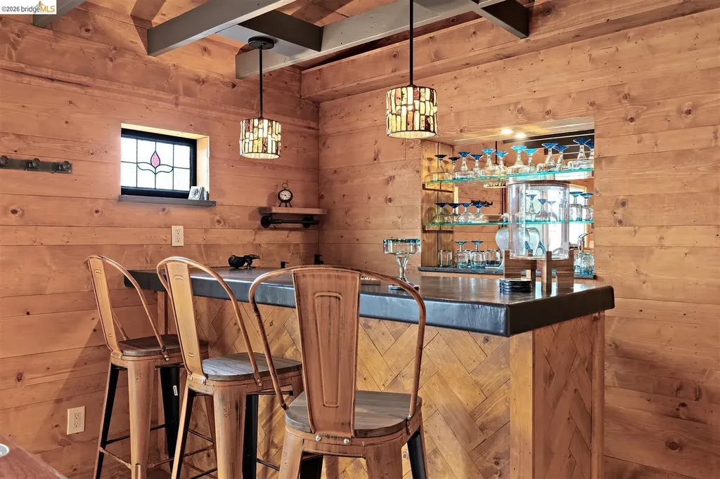 1799 Pomona Street Crockett CA 94525