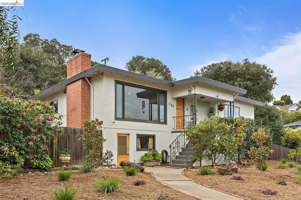 1799 Pomona Street Crockett CA 94525