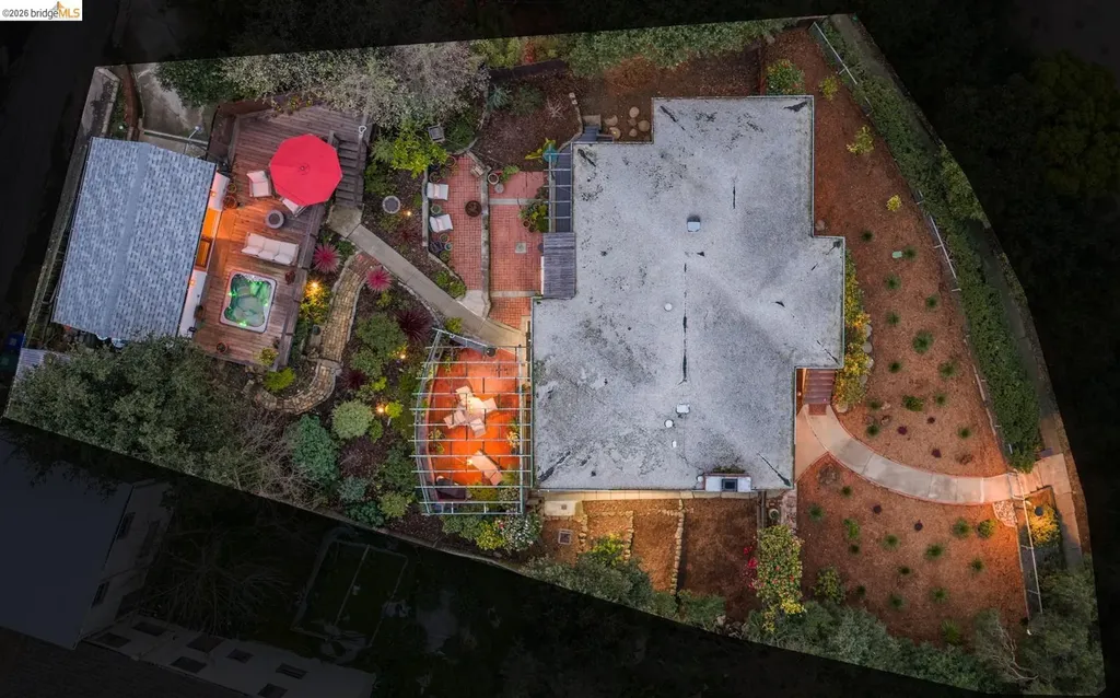 1799 Pomona Street Crockett CA 94525