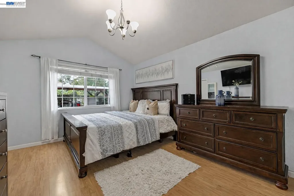 1615 85th Avenue Oakland CA 94621
