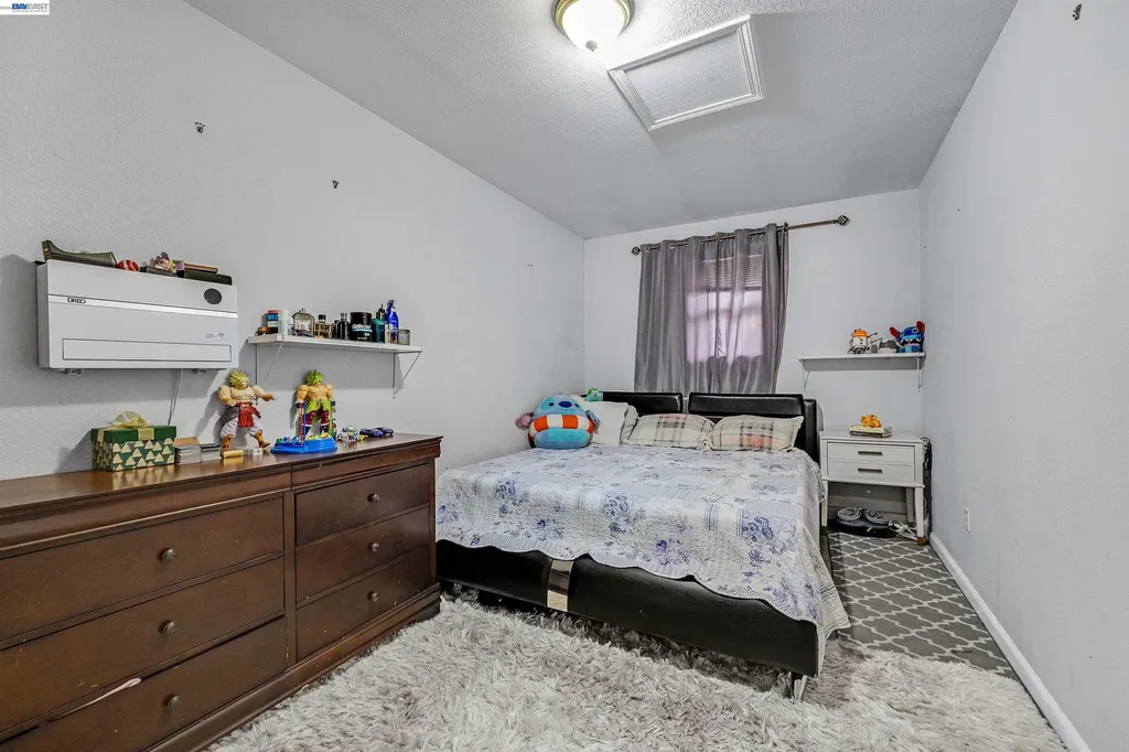 1615 85th Avenue Oakland CA 94621