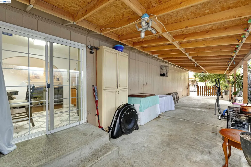 1615 85th Avenue Oakland CA 94621