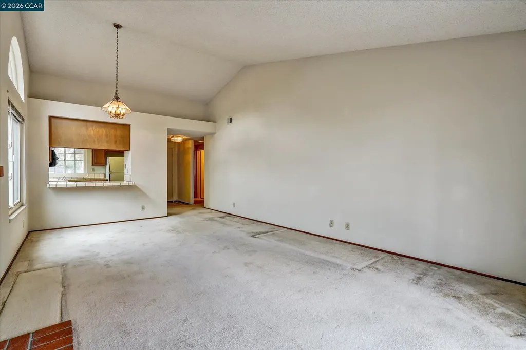 1286 Clarke Lane Alameda CA 94502