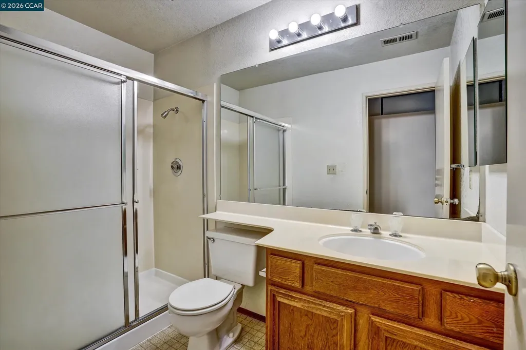 1286 Clarke Lane Alameda CA 94502