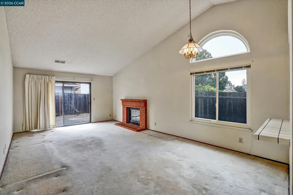 1286 Clarke Lane Alameda CA 94502