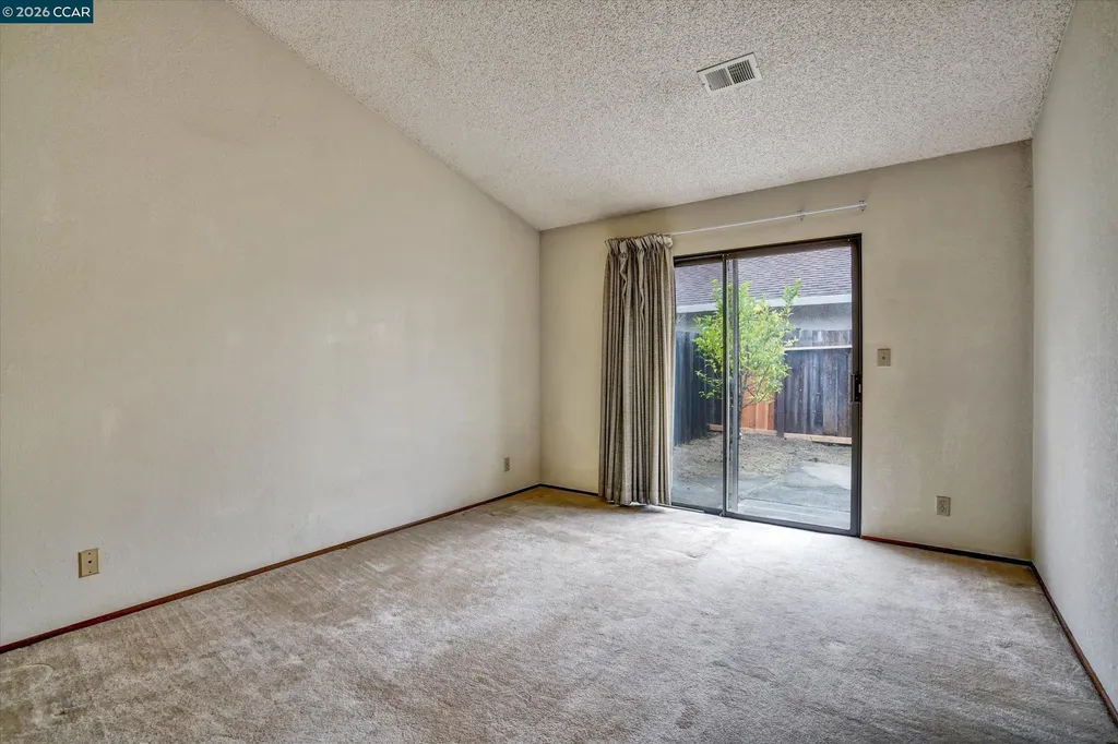 1286 Clarke Lane Alameda CA 94502