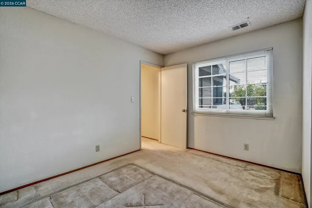 1286 Clarke Lane Alameda CA 94502