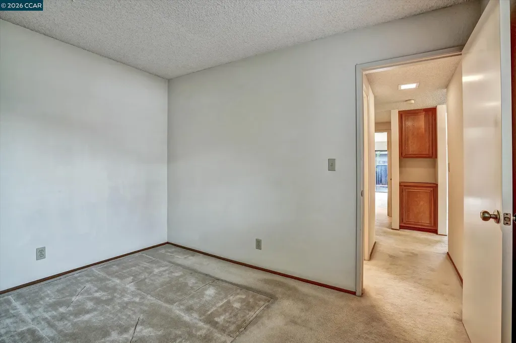 1286 Clarke Lane Alameda CA 94502