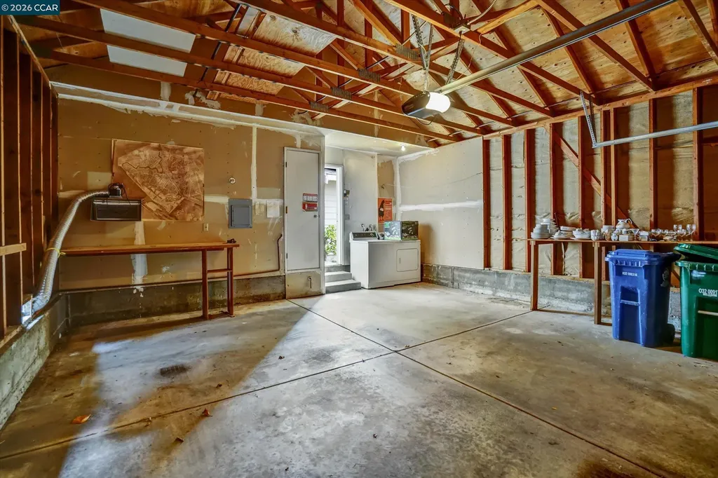 1286 Clarke Lane Alameda CA 94502