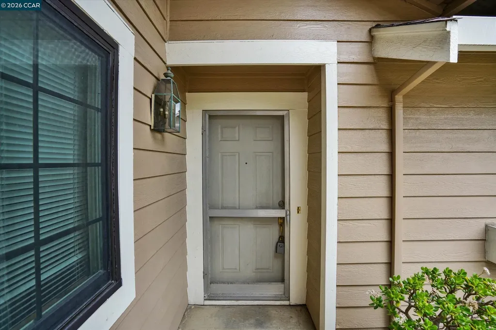 1286 Clarke Lane Alameda CA 94502