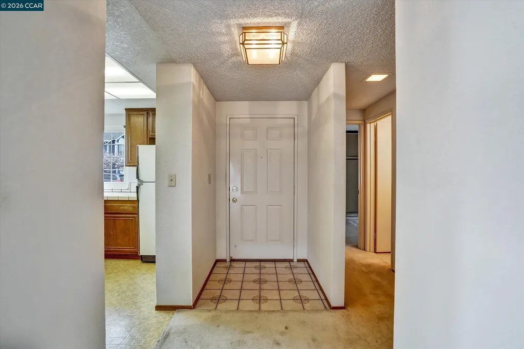 1286 Clarke Lane Alameda CA 94502