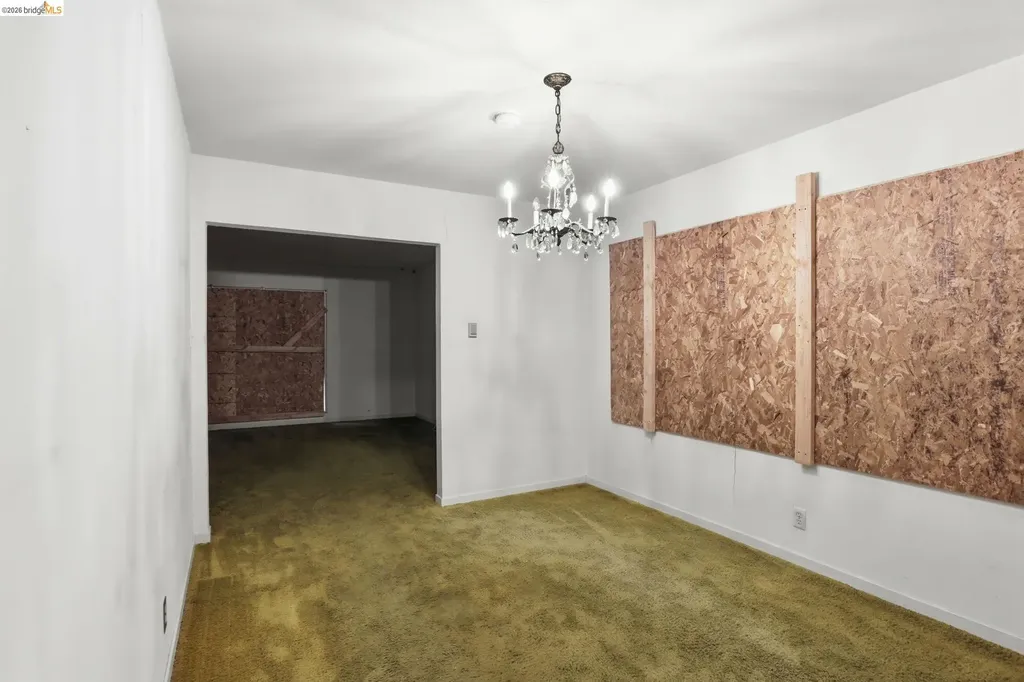 4445 Tompkins Avenue Oakland CA 94619