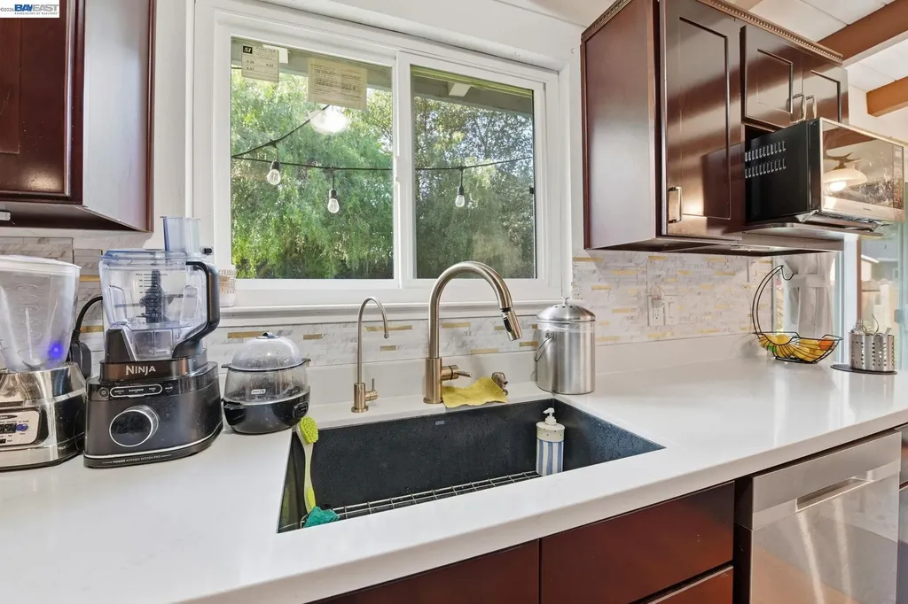 38467 Timpanogas Circle Fremont CA 94536