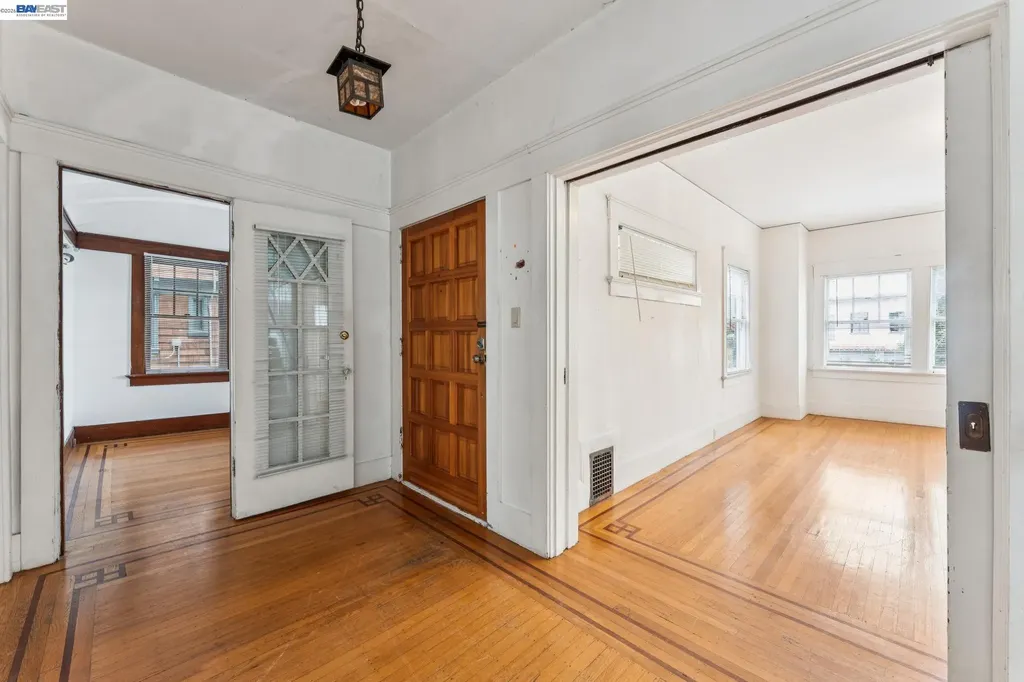 2643 Stuart Street Berkeley CA 94705