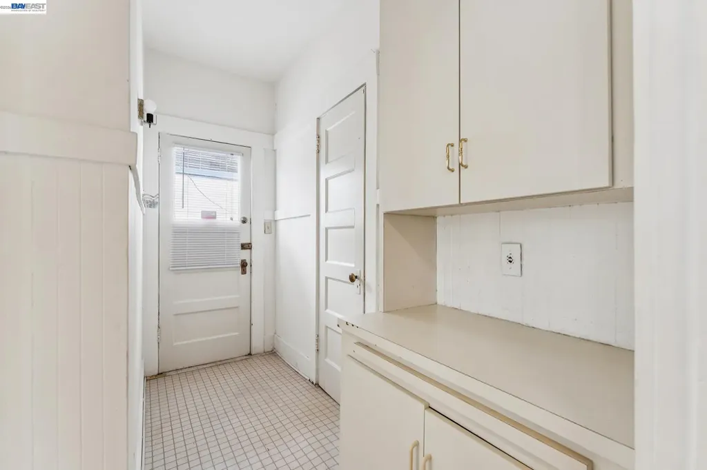 2643 Stuart Street Berkeley CA 94705