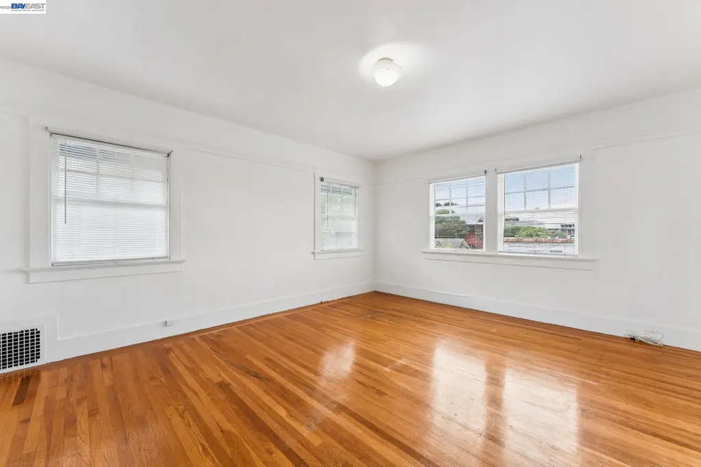 2643 Stuart Street Berkeley CA 94705