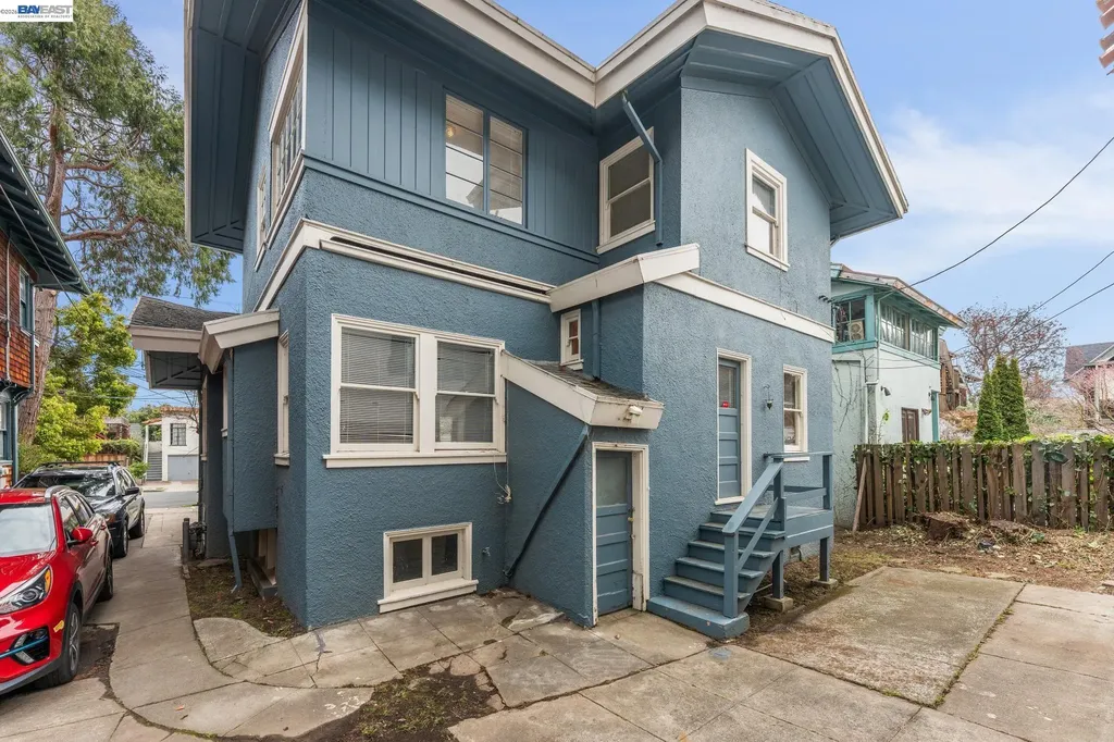 2643 Stuart Street Berkeley CA 94705