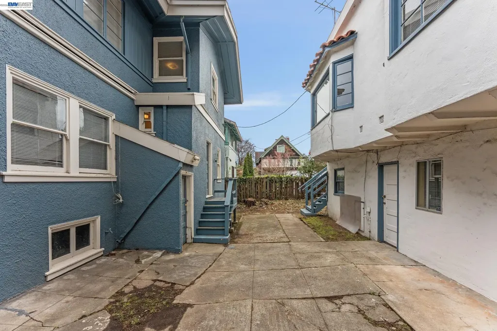 2643 Stuart Street Berkeley CA 94705