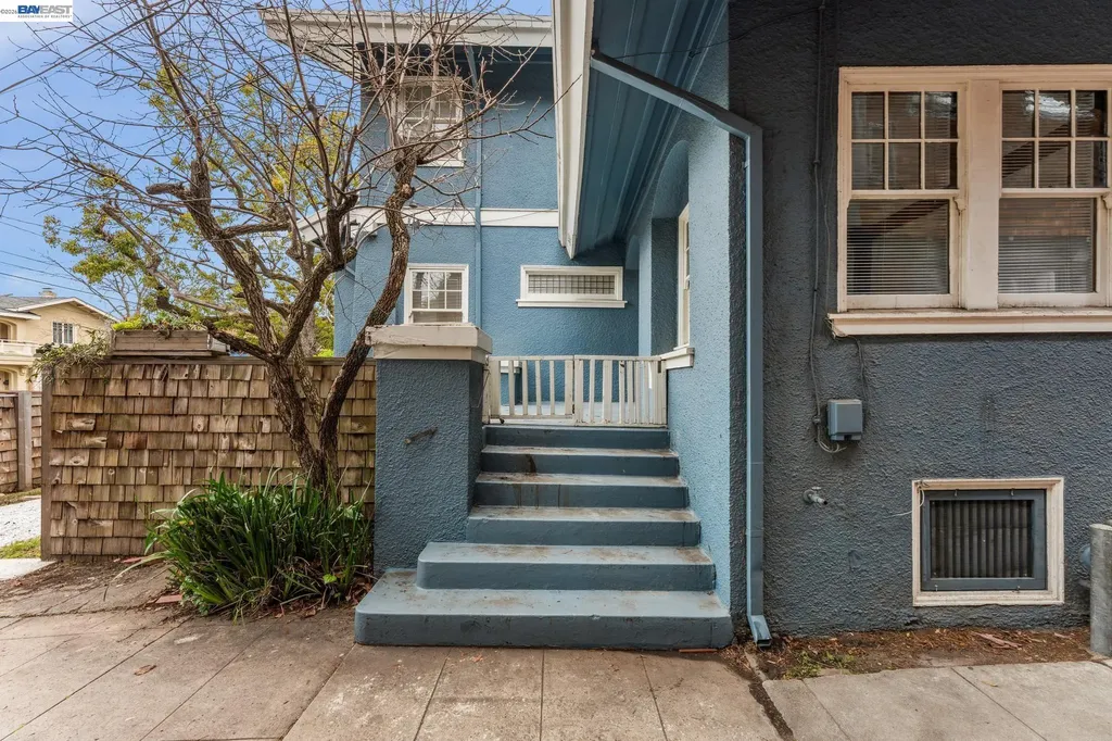 2643 Stuart Street Berkeley CA 94705