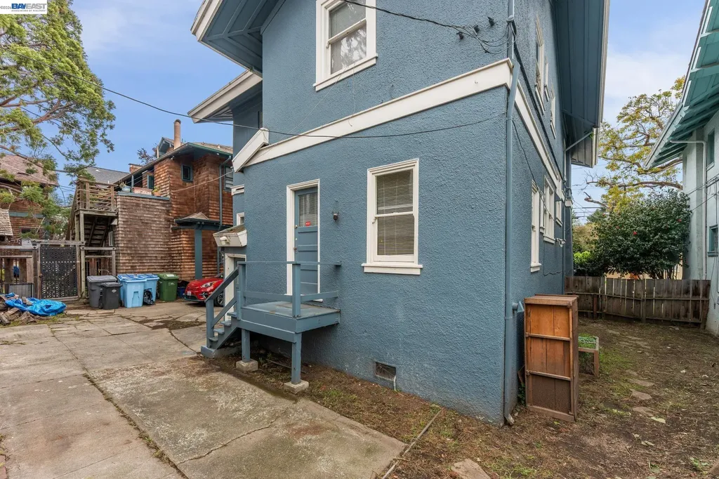 2643 Stuart Street Berkeley CA 94705