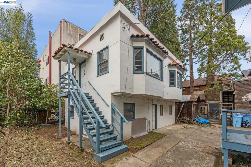 2643 Stuart Street Berkeley CA 94705