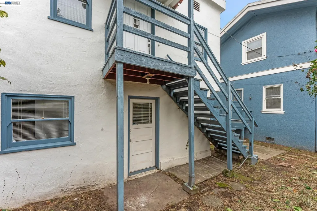 2643 Stuart Street Berkeley CA 94705
