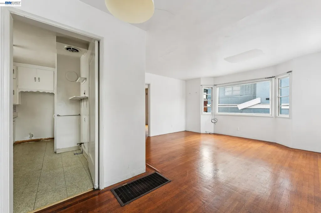 2643 Stuart Street Berkeley CA 94705