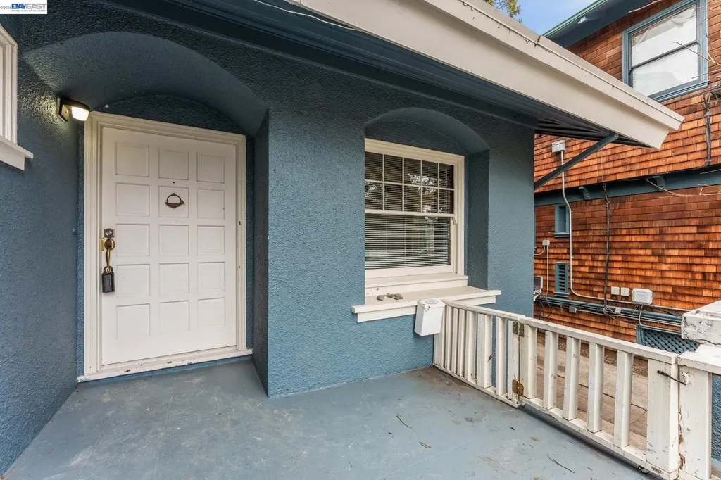 2643 Stuart Street Berkeley CA 94705