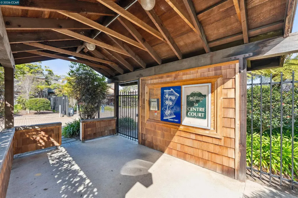 405 Centre Court Alameda CA 94502