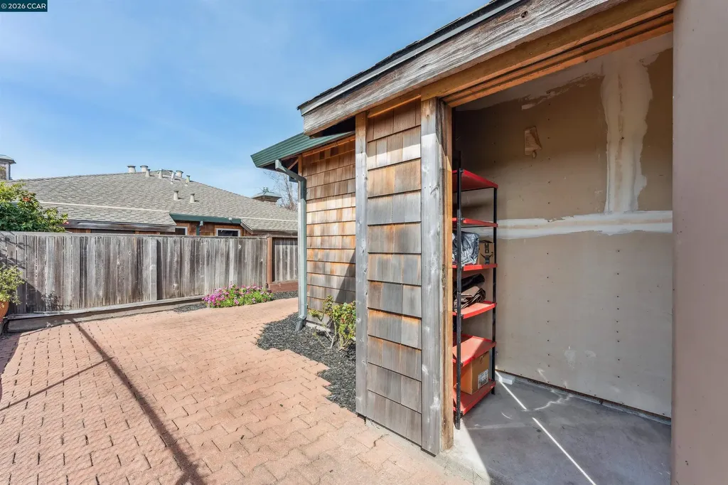 405 Centre Court Alameda CA 94502