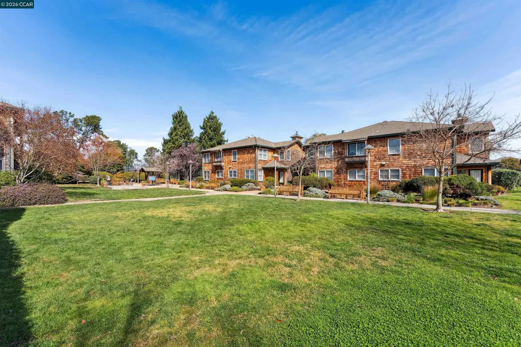 405 Centre Court Alameda CA 94502