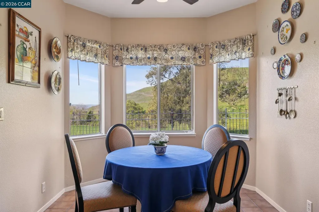 105 Crow Place Clayton CA 94517