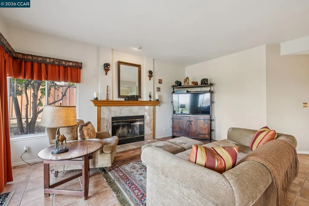 105 Crow Place Clayton CA 94517