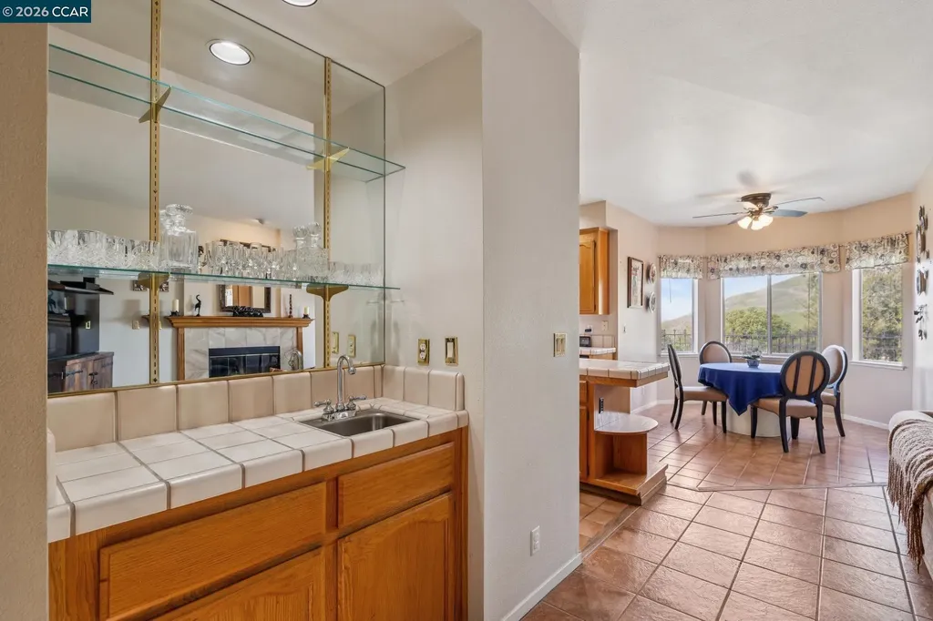 105 Crow Place Clayton CA 94517