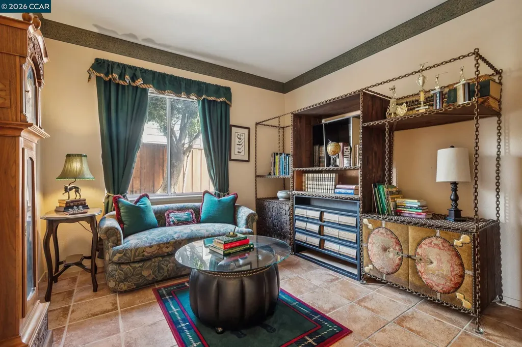 105 Crow Place Clayton CA 94517